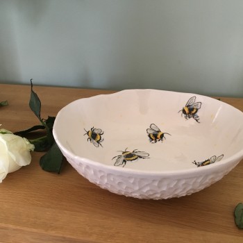 Bee bowl