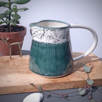 Pea jug