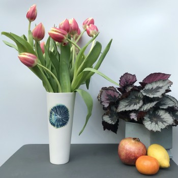 slip vase white low res